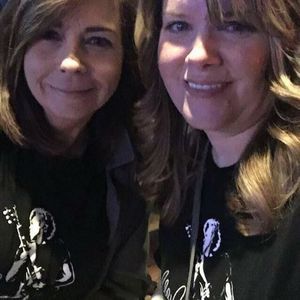 Meet your Posher, Shara